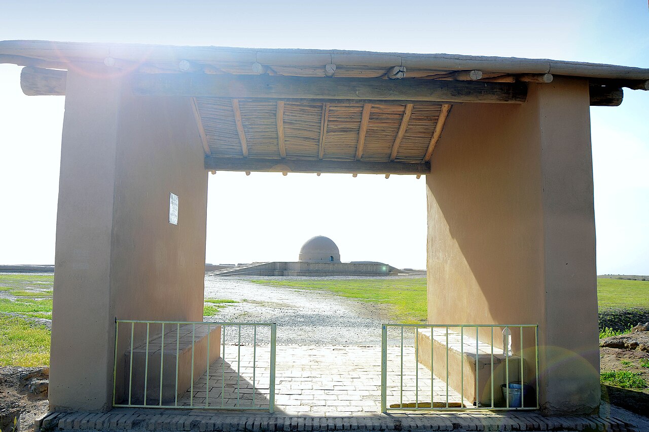 Entrée du site de Fayaz-Tepe