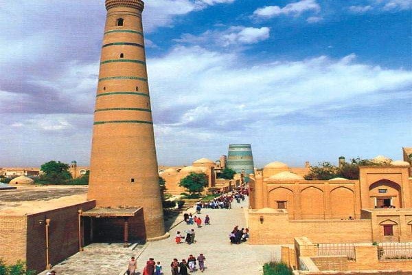 Minaret islam khodja khiva en Ouzbékistan